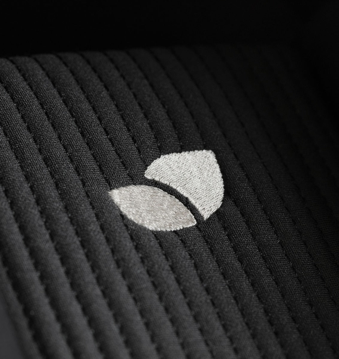 Joie i-Level Pro Signature i-Size Car Seat - Eclipse